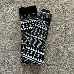 SO Patterned Leggings nwot
